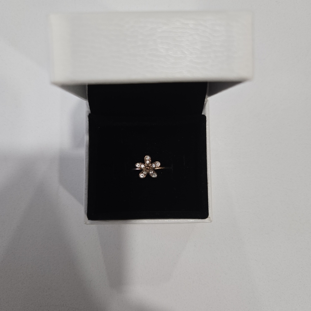Pandora Rose Gold Dazzling Daisy Ring Size 8
